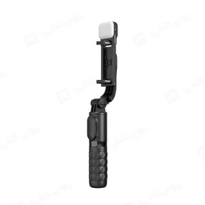 مونوپاد بلوتوثی سه پایه DEVIA مدل Tripod Stand ES072 دارای چراغ برای تنظیم نور محیط است.