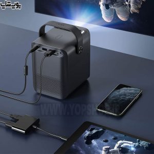 ویدئو پروژکتور دسر (Dser)، از اسپیکر دوگانه با کیفیت پخش استریو با ورودی های متنوع برخوردار است.