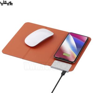 پد موس و شارژر بی سیم فست شارژ مومکس مدل QM2R با پد با کیفیت است.