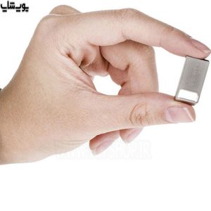فلش مموری وریتی مدل V810 USB2.0 ظرفیت 16 گیگابایت دارای ابعاد بسیار کوچکی می باشد.
