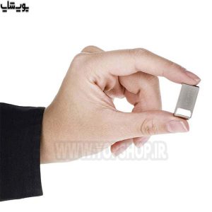 فلش مموری وریتی مدل V810 USB2.0 ظرفیت 64 گیگابایت برای دوام و قابلیت اطمینان طراحی شده است و آن را به گزینه‌ای‌ایده‌آل برای افرادی که همیشه در حال حرکت هستند تبدیل می‌کند.