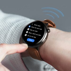 صفحه نمایش گرد ساعت میبرو مدل Mibro Lite 2 شباهت زیادی به ساعت‌های کلاسیک دارد