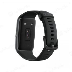 صفحه نمایش ساعت هوشمند ضدآب هوآوی مدل Huawei Band 6 کیفیت مطلوبی دارد