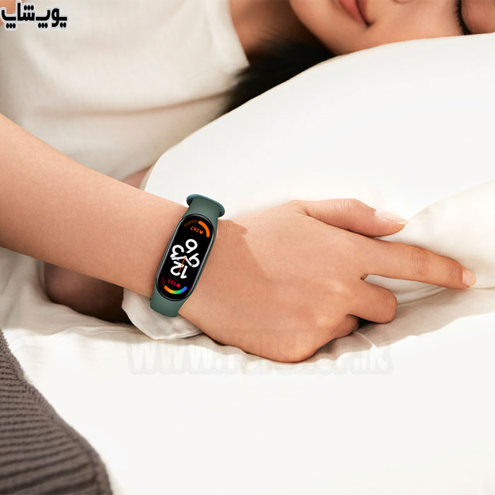 ساعت هوشمند ضد آب امیزفیت مدل Band 7 دارای مونیتورنگ حالت خواب می باشد.