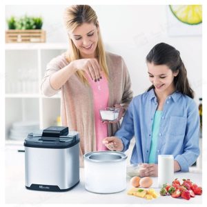 بستنی ساز اورجینال آلمان کی کول کی مدل Kecoolke SU-599، را برای تهیه بستنی، ماست های میوه وهمچنین کلیه دسر ها می توانید استفاده کنید
