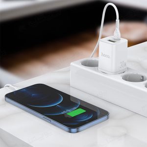 شارژر دیواری 30W هوکو مدل N13 به همراه کابل با پشتیبانی از قابلیت شارژ سریع می باشد.