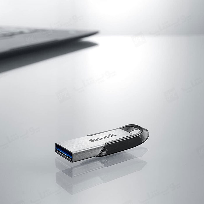 فلش مموری سان دیسک مدل Ultra Flair USB3.0 با ظرفیت 64 گیگابایت دارای طراحی مناسب می باشد.