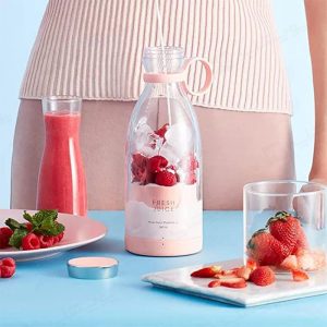 دستگاه مخلوط کن قابل حمل 350 میلی لیتر مدل Fresh juice در کمترین زمان برای شما اسموتی با کیفیت تهیه می کند