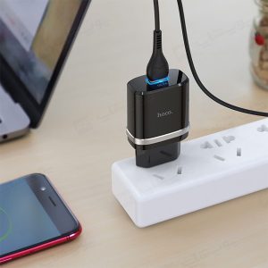 شارژر دیواری 18W هوکو مدل C12Q با کابل تایپ C دارای پلاگین 2 پین استاندارد اروپا می باشد.