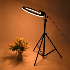 رینگ لایت مدل ZB-F348 دارای قابلیت تنظیم شدت نور می باشد.