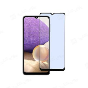 گلس محافظ صفحه نمایش گوشی سامسونگ A32 4G 2021 دارای حاشیه مشکی است.