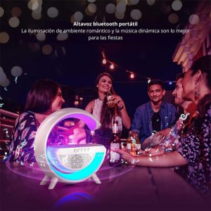 چراغ، اسپیکر و شارژر بی سیم مدل BT2301 دارای صدای بسیار واضح است.