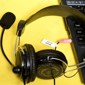 هدست سیمی بیاند مدل BH-360 قابل استفاده بر روی دیوایس های دارای ورودی 2 تایی است.