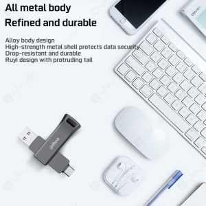 فلش مموری OTG داهوا مدل P629 USB3.2 Gen1 ظرفیت 32 گیگابایت دارای رابط OTG تایپ C است.