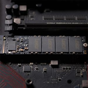 هارد M.2 SSD اینترنال 512 گیگابایت لکسار مدل NM620 مناسب برای لپ تاپ و کامپیوتر است.