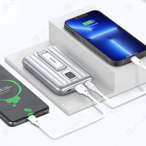 پاوربانک 10000mAh وایرلس شارژ و هولدر موبایل رسی مدل RPB-P23 قابل استفاده برای دیوایس های مختلف و همزمان می باشد.