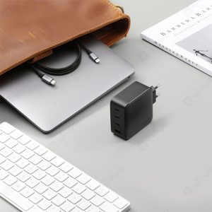 شارژر دیواری 100W GaN یوگرین مدل CD226 با سازگاری گسترده می باشد.