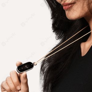 ساعت هوشمند شیائومی مدل Band 8 قابل استفاده به عنوان آویز