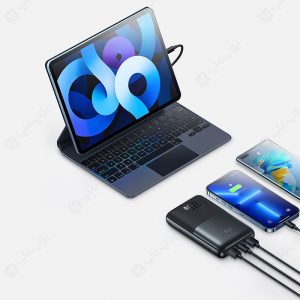 پاوربانک 20000mAh بیسوس مدل Bipow Pro PPBD040301 مناسب برای شارژ 3 دستگاه همزمان می باشد.