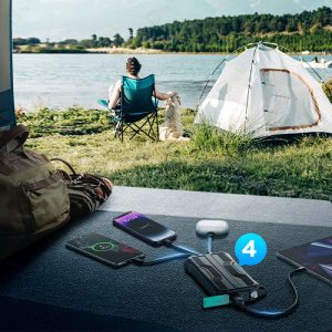 پاوربانک 10000mAh جویروم مدل JR-L016 قابل استفاده برای شارژ 4 دستگاه همزمان است.