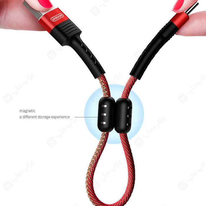 کابل شارژ مگنتی پاوربانک میکرو USB جویروم مدل S-M372 با اتصال مگنتی و جمع و جور است.
