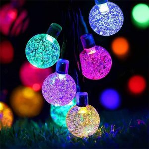 ریسه نورپردازی شارژ خورشیدی کومولو RGB به طول 7 متر با عمر مفید بالا است.