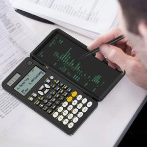 ماشین حساب علمی و رایتینگ پد گرین لاین به همراه قلم مدل GNSCALWPAD دارای چک نویس می باشد.