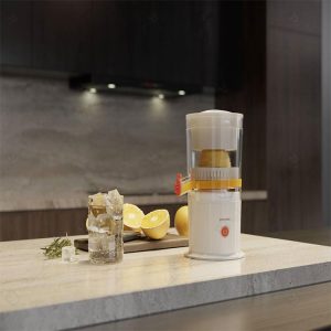 آبمیوه گیری قابل حمل پرودو مدل PD-LSCJ45 دارای مخزن 200 میلی لیتری است.
