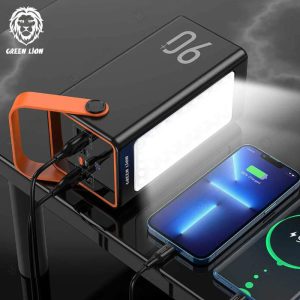پاوربانک 90000mAh گرین لاین مدل Thunder 90 GNTHUPB90 دارای پنل چراغ قوی می باشد.