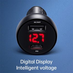 شارژر فندکی 30 وات مک دودو مدل CC-681 دارای نمایشگر دیجیتال است.