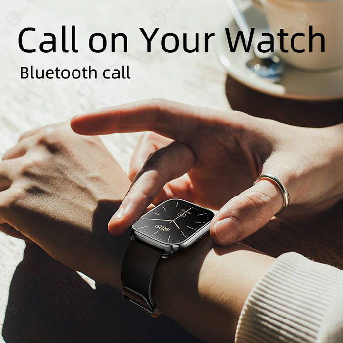 ساعت هوشمند کیو سی وای مدل GS WA23S6A دارای قابلیت مکالمه بلوتوثی می باشد.