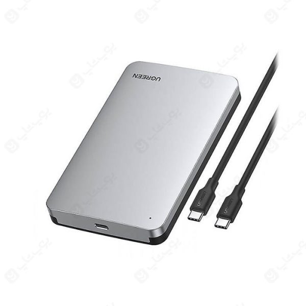 باکس هارد 2.5 اینچ USB-C یوگرین مدل 70499 CM300 در رنگ بندی خاکستری و کابل تایپ C به تایپ C است.