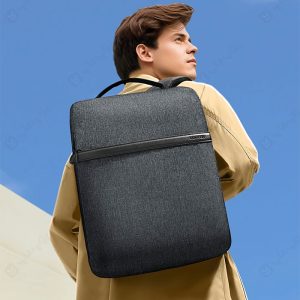 کیف لپ تاپ 15.6 اینچ یوگرین مدل 90798 LP664 با قابلیت حمل آسان می باشد.
