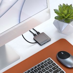 هاب USB: گسترش دهنده فضای کاری شما در فروردین 1403