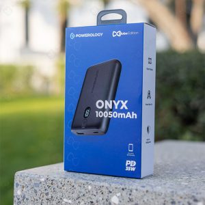 پاوربانک 35 وات 10050mAh پاورولوژی مدل Onyx Mobo Edition در بسته بندی مناسب قرار دارد.