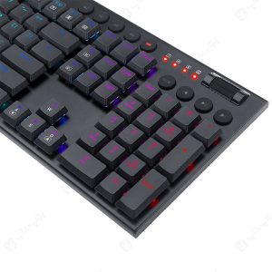 کیبورد سیمی گیمینگ مکانیکال ردراگون مدل Horus K619 دارای طراحی کامل و کلید های مولتی مدیا می باشد.