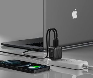 راهنمای خرید کابل لایتنینگ : نکات کلیدی برای انتخاب و نگهداری [بهار 1403]