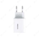 شارژر دیواری 18 وات RECCI مدل RC71E 44 شارژر دیواری 18 وات RECCI مدل RC71E دارای ابعاد متناسب و وزنی سبک است.