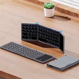 کیبورد و تاچ پد بلوتوثی تاشو Recci مدل RCS-K01 دارای قابلیت تاشو است.