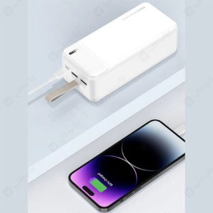 پاوربانک 50000میلی آمپر ساعت RECCI مدل RPB-P41 دارای قابلیت شارژ سریع است.