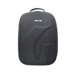 کوله پشتی پلی استیشن 5 گرین لاین مدل PlayShield GNPLYSP5BAG دارای مقاومت زیاد در برابر نفوذ آب می باشد.