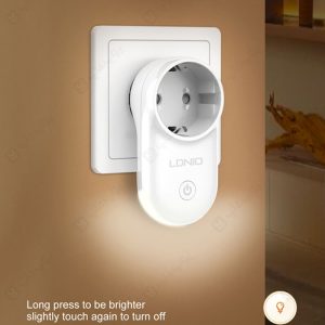 مبدل برق هوشمند الدینیو مدل SEW1058 با چراغ خواب دارای چراغ خواب LED می باشد.