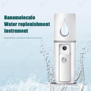 دستگاه بخور سرد جیبی مدل Nano دارای کلید فیزیکی می باشد.