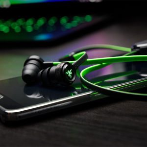 هندزفری گردنی بلوتوثی ریزر مدل Hammerhead BT با سازگاری بالا می باشد.