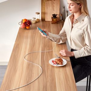 کابل USB به لایتنینگ انکر مدل A8813 به طول 1.8 متر می باشد.