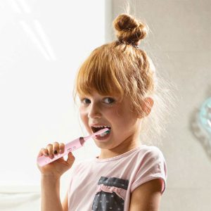 مسواک برقی گرین لاین مدل Electric Toothbrush قابل استفاده برای کودکان بالای 6 سال می باشد.