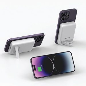 پاوربانک 10000mAh مگنتی و استند گرین لاین مدل GNKIK10KPB قابل استفاده به عنوان استند می باشد.