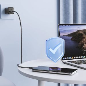 کابل شارژ USB به میکرو جویروم مدل S-UM018A11 دارای ایمنی بالا است.