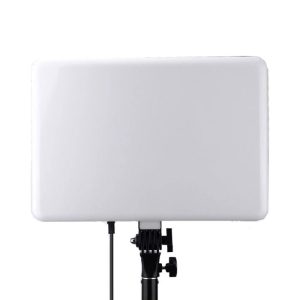 پروژکتور LED مدل PL-36 با قابلیت تنظیم زاویه می باشد.
