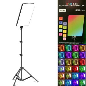 پروژکتور RGB-LED مدل PM-48 دارای نورپردازی در رنگ های مختلف می باشد.